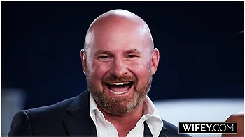 Blonde Hotwife Cameryn Gets Fucked While Hubby Watches