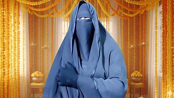 Horny Egyptian Stepmom Fucks Her 18-Year-Old Stepson