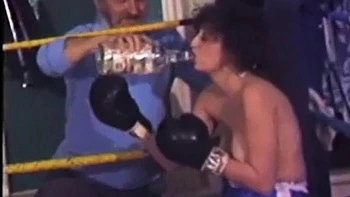 Topless Boxing Fight: Big Tits Fetish Vintage