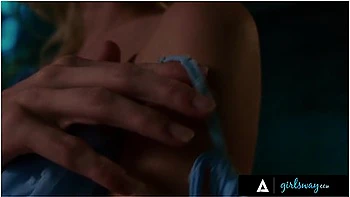 Submissive Kenna James Is Always Turned On While Getting Dominated By Milf Dana Vespoli