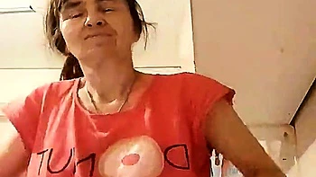 nathalie exhibe