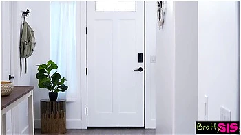 Melody Marks & Selina Imai, Were Here For The Double Date And Skipping Right To Dessert!