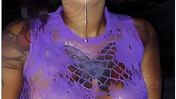 Hot Ebony Babe Deep Throating Dick In Car With Tons Of Spit