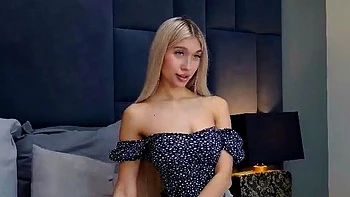 Close up MiLF getting it in the ass