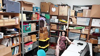 Anastasia's tight trimmed pussy gets pounded by Wrex's massive cock