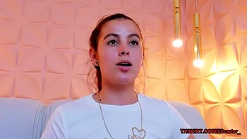 Horny booty babe: Big Ass, Masturbation  Cam Porn