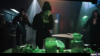 Octavia and Oliver's parasited clip