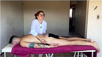 The Massage She Couldnt Control